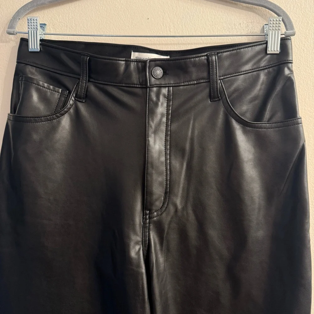 Abercrombie & Fitch Women’s The 90s Straight Ultra High Rise Leather Pants - Picture 2 of 6
